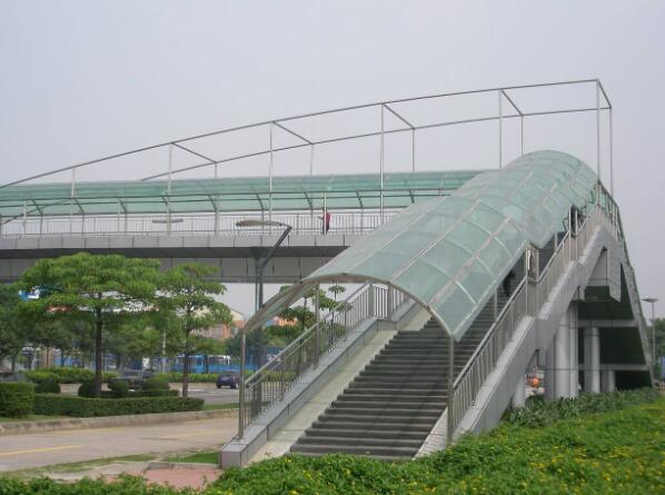 PC耐力板有哪些缺點(diǎn)？